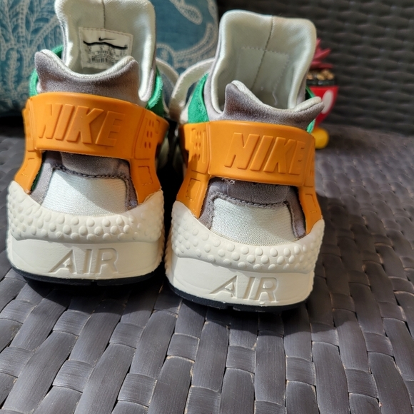 NIKE 2016 AIR HUARACHE RETRO 852628 300 PINE GREEN 10 FORCE 1 180 95 MAX PRESTO - Picture 4 of 7